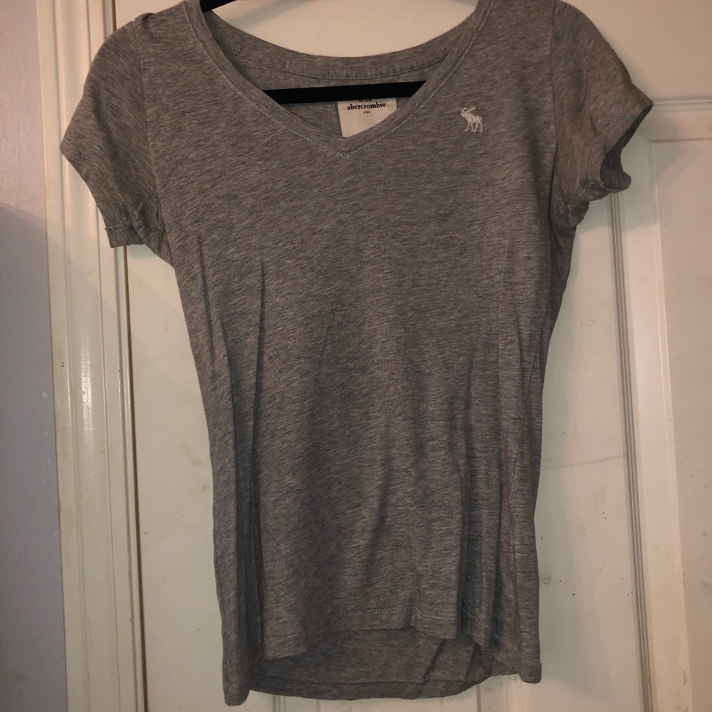 abercrombie kids v neck shirt